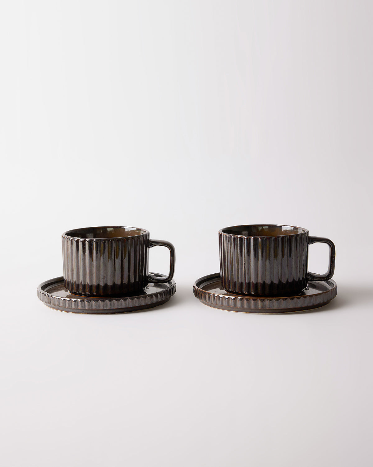 Relief Asortik Desenli 4 Parça 2 Kişilik Porselen Çay Kahve Fincan Takımı 220 ml - Kahverengi