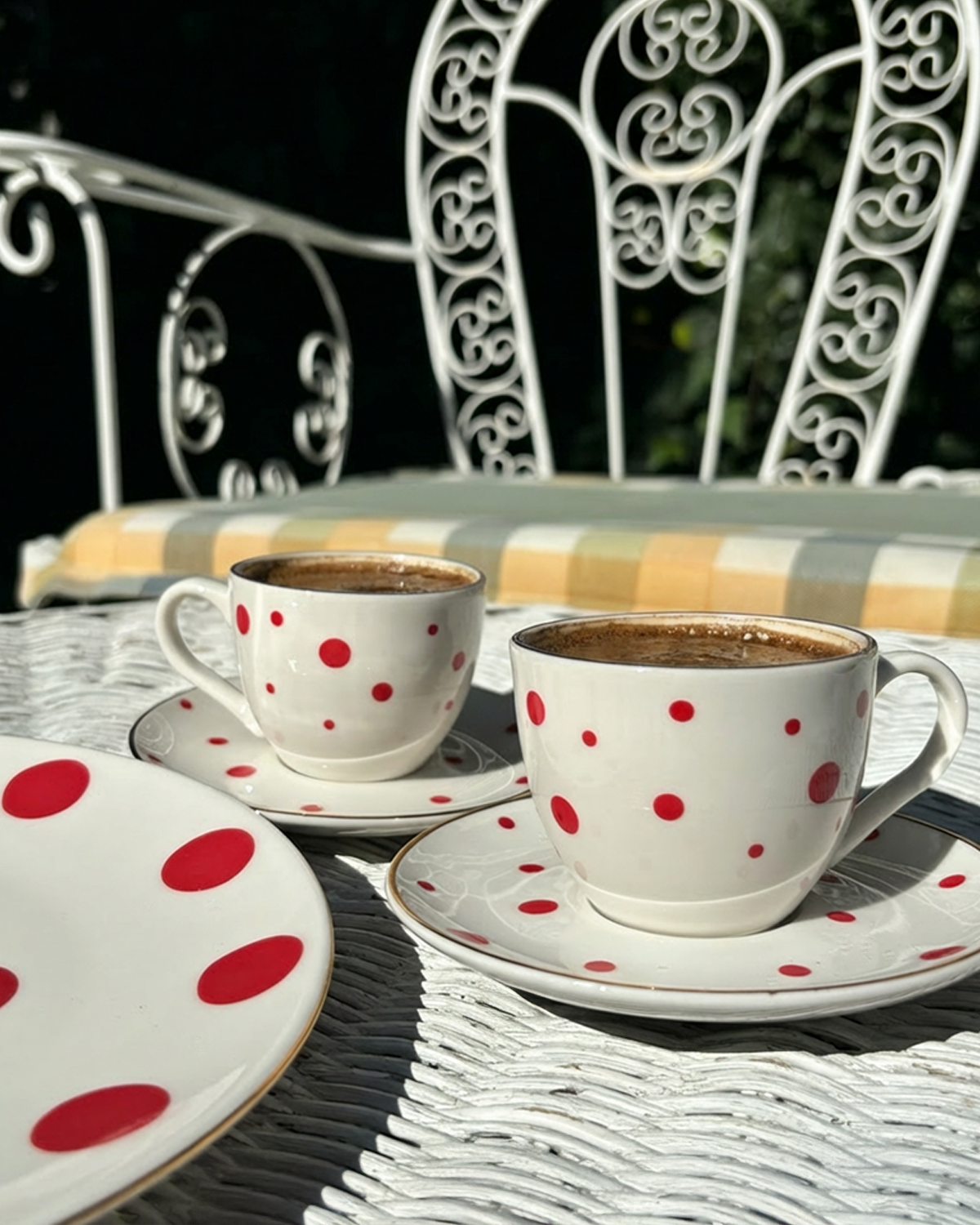 Baby Confetti Red Gerçek Altın Yaldızlı Puantiyeli 4 Parça 2 Kişilik Porselen Kahve Fincan Takımı 100 ml - Kırmızı