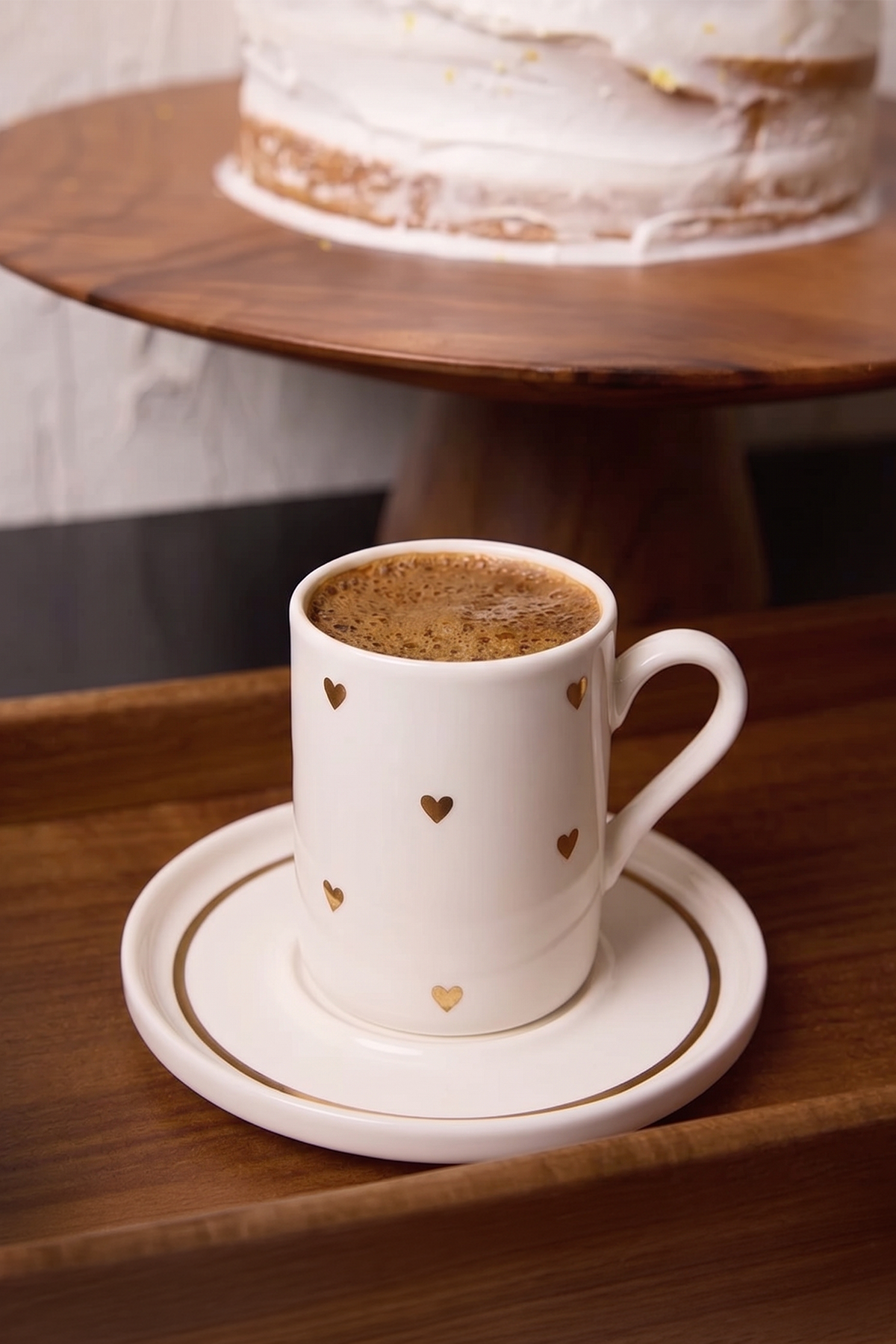 Golden Hearts Gerçek Altın Yaldızlı Kalpli 4 Parça 2 Kişilik Porselen Kahve Fincan Takımı 100 Ml
